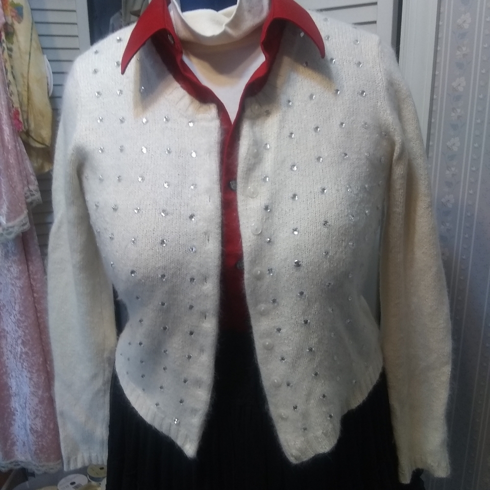 Angora and silk Cardigan sweater size medium
